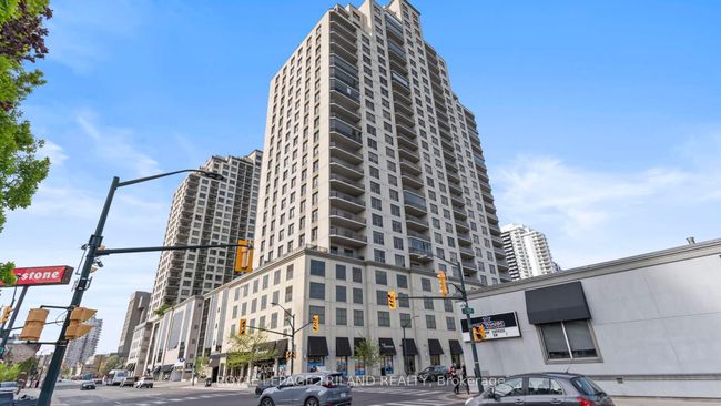 2303 - 330 Ridout St S, Condo with 2 bedrooms, 2 bathrooms and null parking in London ON | Image 4
