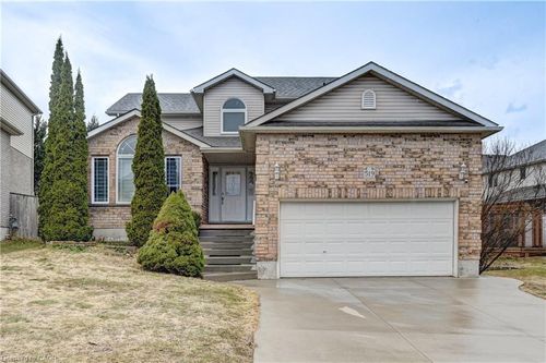 519 Yorkshire Dr, Waterloo, ON, N2T2V1 | Card Image