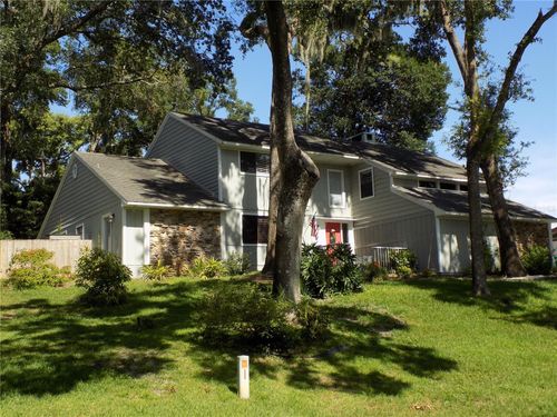 2108 Dogwood Cir, Mount Dora, FL, 32757-9570 | Card Image