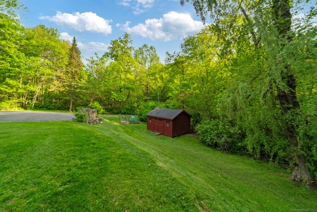 33 Saw Mill Rd, House other with 4 bedrooms, 3 bathrooms and null parking in Newtown CT | Image 36