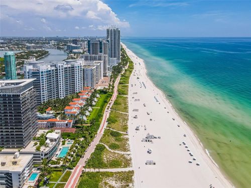 apt-201-5845 Collins Ave, Miami Beach, FL, 33140-2266 | Card Image