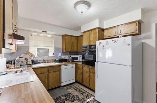 3070 Vale Dr, Kettering, OH, 45420-3926 | Card Image