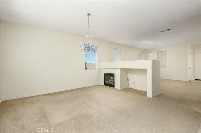 7556 W Avenue L11, House other with 5 bedrooms, 3 bathrooms and 2 parking in Lancaster CA | Image 5