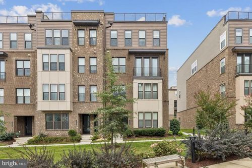 906-14426 Beckett Glen Cir, CHANTILLY, VA, 20151-2140 | Card Image