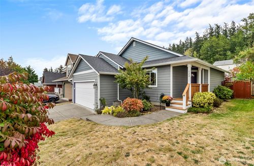 133 43rd St, Bellingham, WA, 98229-2876 | Card Image