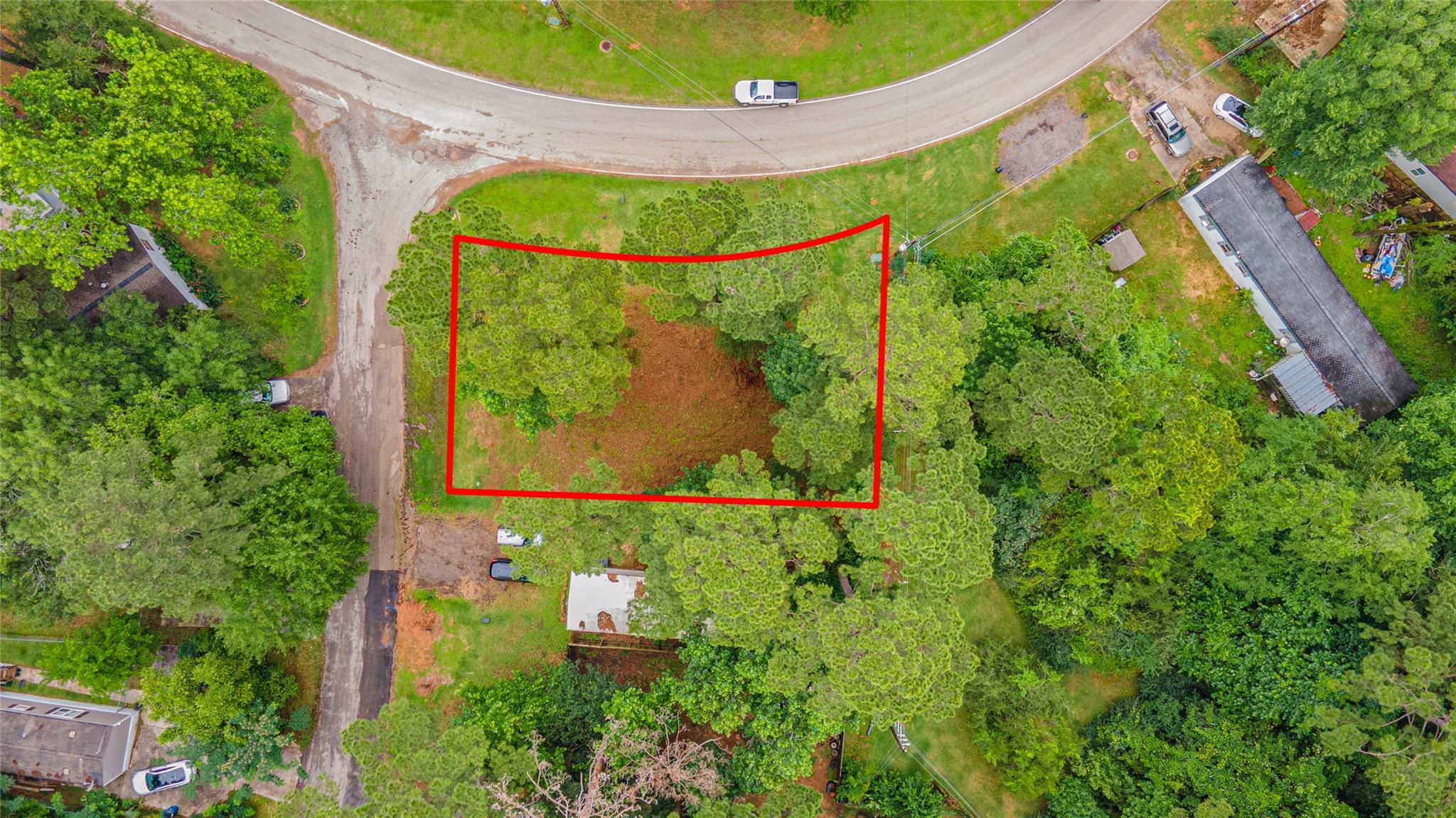 Land in Willis 2