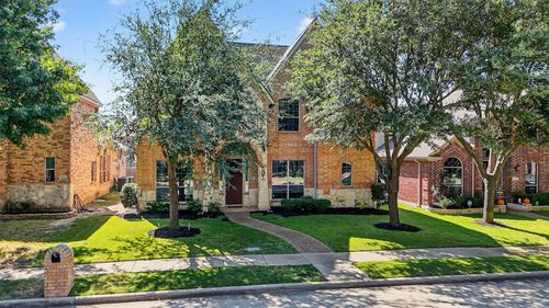 9325 Woodhurst Dr, McKinney, TX, 75072-2806 | Card Image