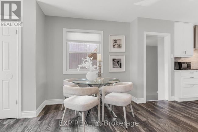4382 Central Avenue, House other with 5 bedrooms, 2 bathrooms and 5 parking in Lincoln (Beamsville) ON | Image 4