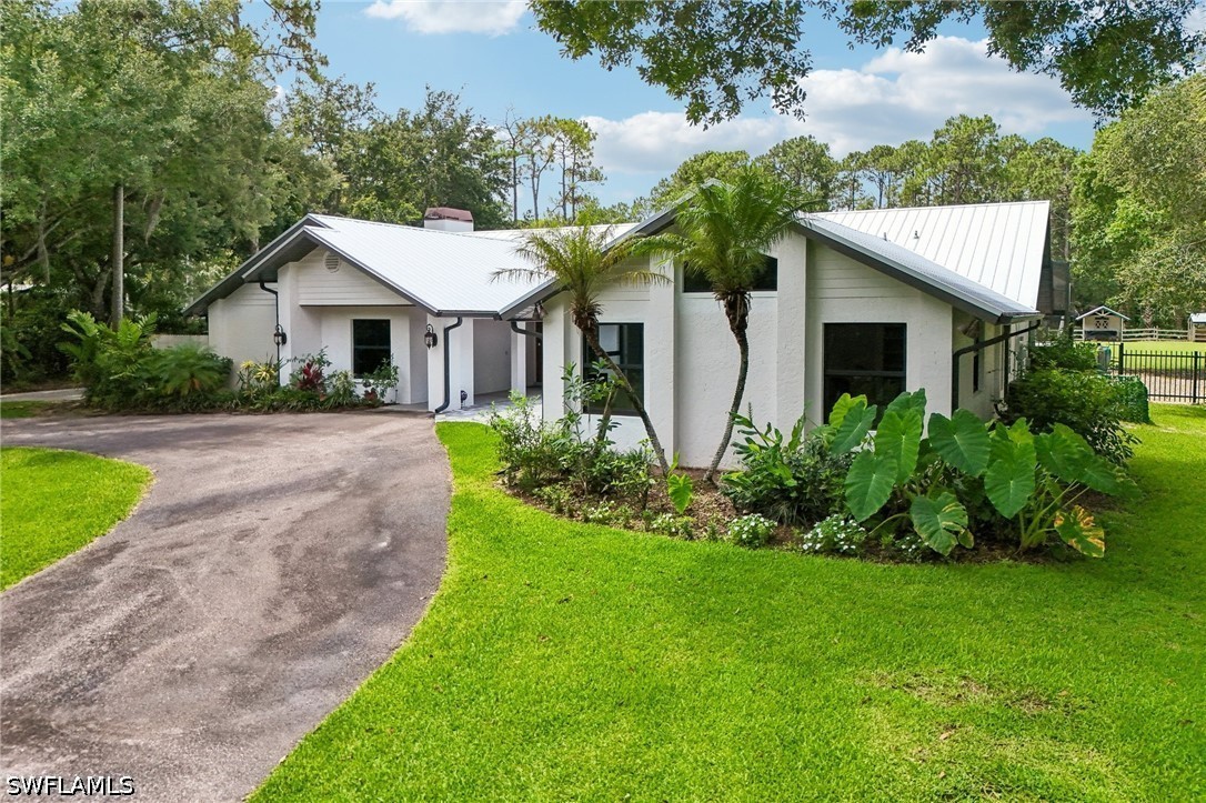 Residential in Naples 5