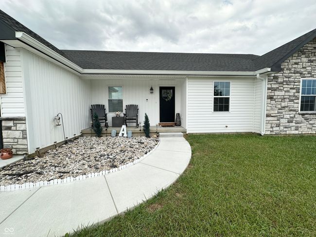 407 E Maple St, House other with 4 bedrooms, 2 bathrooms and null parking in Bainbridge IN | Image 5