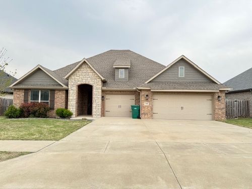 1500 Blue Moon Rd, Centerton, AR, 72719-6021 | Card Image