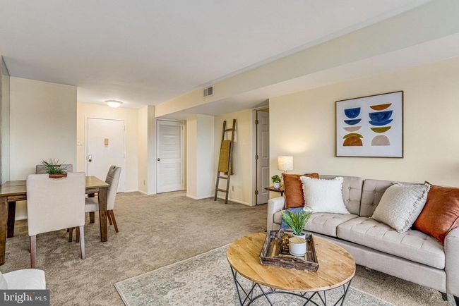 UNIT-1207 - 5340 Holmes Run Pkwy, Condo with 2 bedrooms, 1 bathrooms and null parking in ALEXANDRIA VA | Image 5