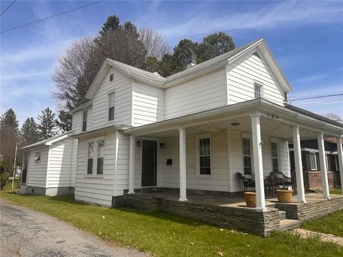 153 E Main St, Norwich, NY, 13815-1521 | Card Image