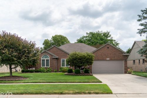 57450 Ruby Ln, Washington Twp, MI, 48094-3147 | Card Image