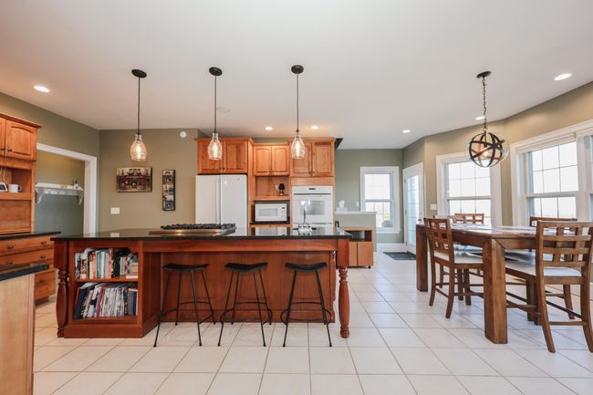 496 Mountain Rd, House other with 4 bedrooms, 4 bathrooms and null parking in Lyndeborough NH | Image 12