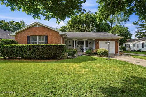 220 5th St, Perrysburg, OH, 43551-1503 | Card Image