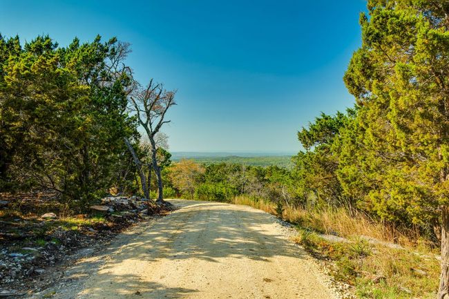 281 Kloster Ln, Home with 3 bedrooms, 2 bathrooms and 20 parking in Blanco TX | Image 25
