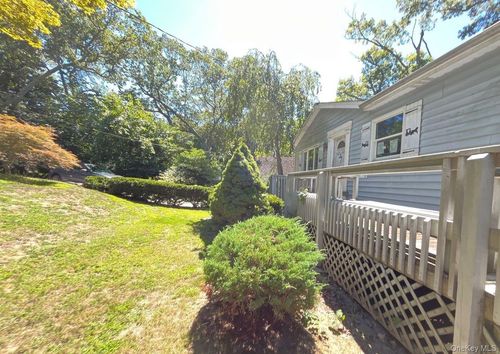 6 Palm Rd, Rocky Point, NY, 11778-9047 | Card Image