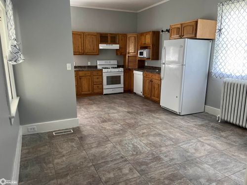1121 S 7th St, Burlington, IA, 52601-5941 | Card Image