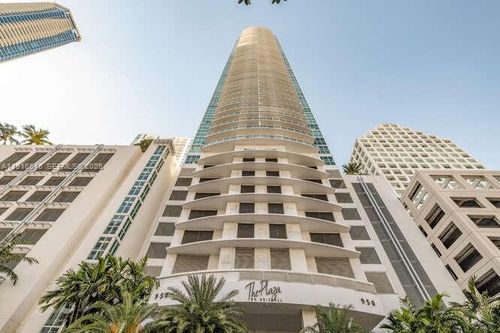 apt-1404-950 Brickell Bay Dr, Miami, FL, 33131-3949 | Card Image