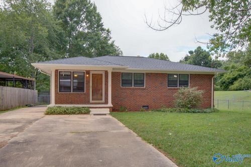 2005 Rodgers Dr Ne, Huntsville, AL, 35811-2425 | Card Image