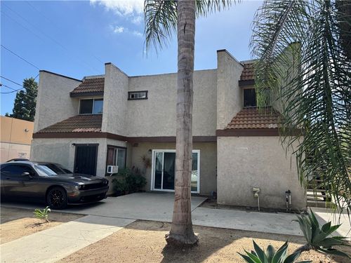 a-d-812 E Santa Ana Blvd, Santa Ana, CA, 92701-3962 | Card Image