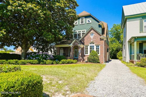 411 E Front St, New Bern, NC, 28560-4916 | Card Image
