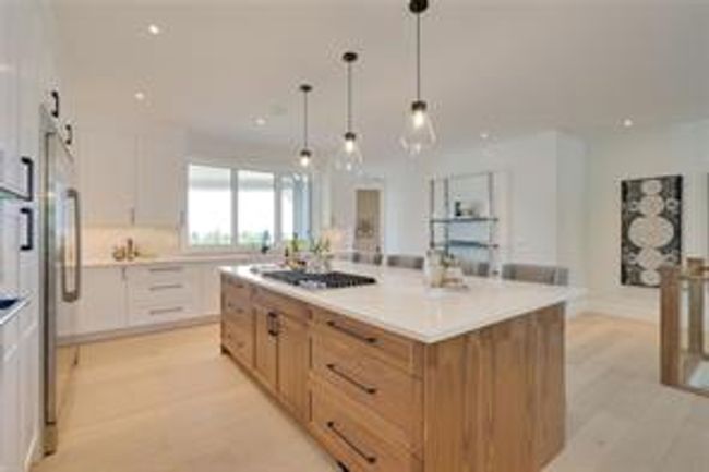 5120 Nesbitt Rd Nw, House detached with 6 bedrooms, 3 bathrooms and 7 parking in Calgary AB | Image 13