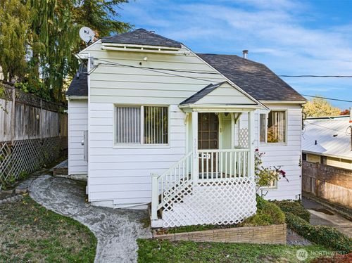 3212 Preble St, Bremerton, WA, 98312-4535 | Card Image