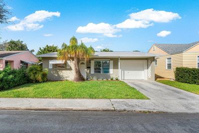 1217 N Ocean Breeze, House other with 2 bedrooms, 2 bathrooms and null parking in Lake Worth Beach FL | Image 1