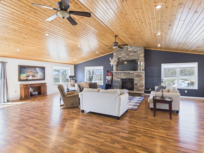 18867 County Road 9, House other with 4 bedrooms, 3 bathrooms and null parking in Avon MN | Image 8