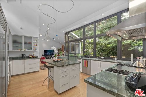 354 14th St, Santa Monica, CA, 90402 | Card Image