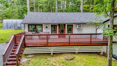 30 Lakeside Dr, Lakeville, PA, 18438-4012 | Card Image