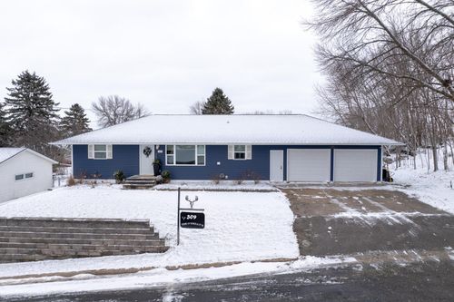 309 Hilltop Dr, Goodhue, MN, 55027-9122 | Card Image