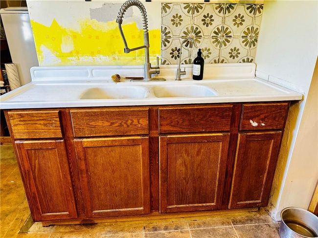 8889 Ne Highway 52, House other with 3 bedrooms, 1 bathrooms and null parking in Windsor MO | Image 15