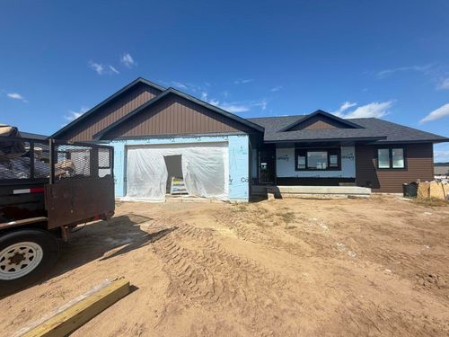 2001 Prairie Pl, Holmen, WI, 54636-2215 | Card Image