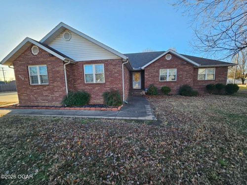 910 Briarbrook Dr, Carl Junction, MO, 64834-9606 | Card Image