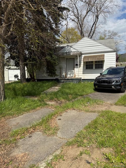 3218 Trumbull Ave, Flint, MI, 48504-2593 | Card Image