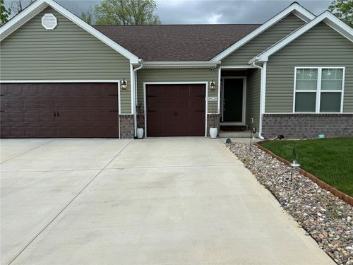 8026 Tahoe Rdg, Caseyville, IL, 62232-2506 | Card Image