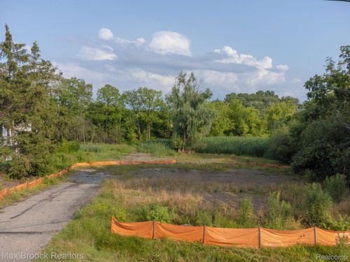 4053 Harbor Vista Dr, Orchard Lake, MI, 48323-1617 | Card Image