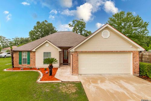142 Fox Trot Ln, Sunset, LA, 70584-6226 | Card Image