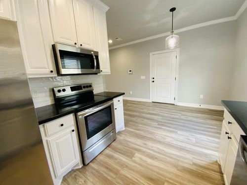 unit-200-175 Allen St, Lumberton, TX, 77657-6912 | Card Image