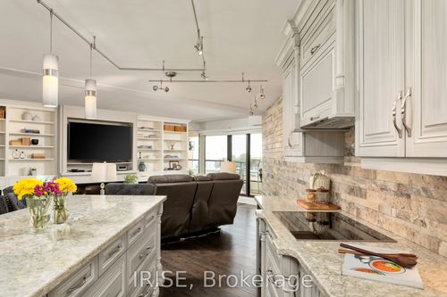 304-100 Bronte Rd, Oakville, ON, L6L6L5 | Card Image