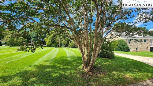 112 Bleynat St Ne, Valdese, NC, 28690-9767 | Card Image