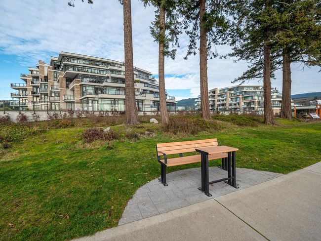 310 - 5725 Teredo Street, Condo with 2 bedrooms, 2 bathrooms and 1 parking in Sechelt BC | Image 1