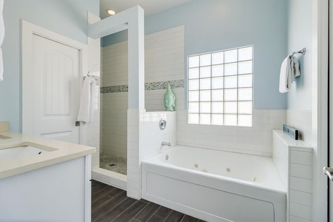 UNIT-201 - 2212 State Highway 361, Townhouse with 3 bedrooms, 3 bathrooms and 2 parking in Port Aransas TX | Image 18