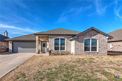 2590 Belle Hubbard Trl, Belton, TX, 76513-7773 | Card Image