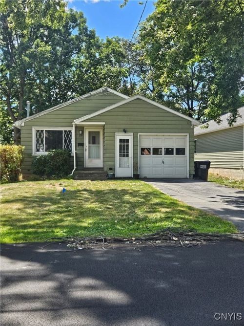 225 Fairmount Ave, Liverpool, NY, 13088-6455 | Card Image