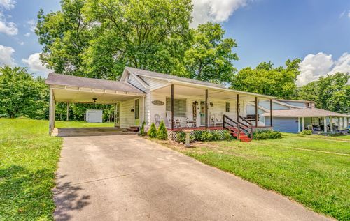 833 Hatchie St, Brownsville, TN, 38012-3448 | Card Image