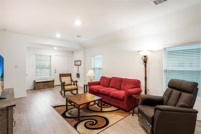 Alternate view of the living space, offering flexibility for your favorite furniture layout. | Image 5